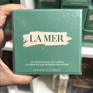 La Mer Moisturizing Soft Cream in Green Box